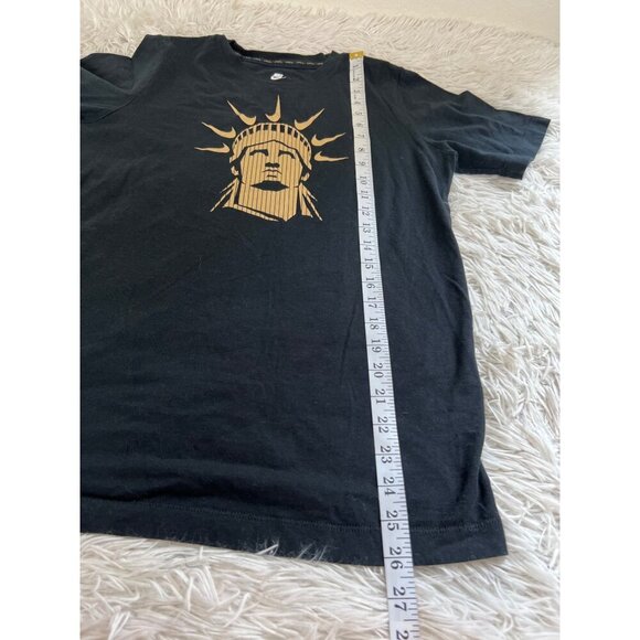 Nike Sportswear NYC Boroughs Statue of Liberty Tee T-Shirt XL - Picture 4 of 7